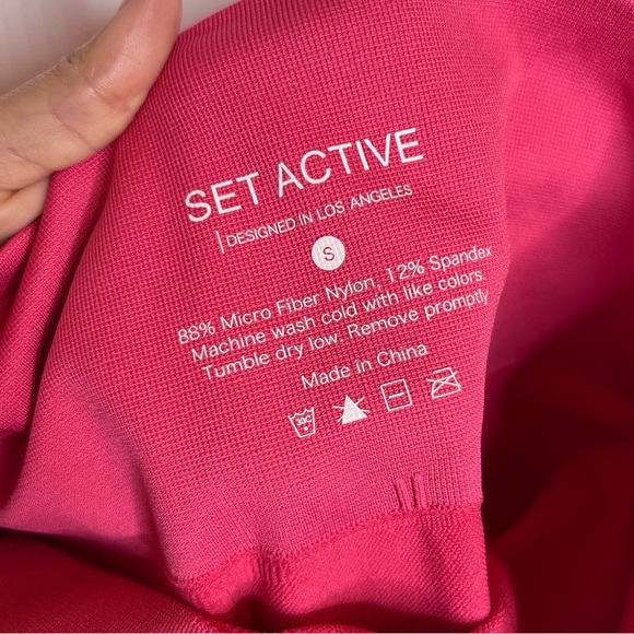 SET ACTIVE SculptFlex Leggings in Hot Pink. Size Small - Picture 7 of 7